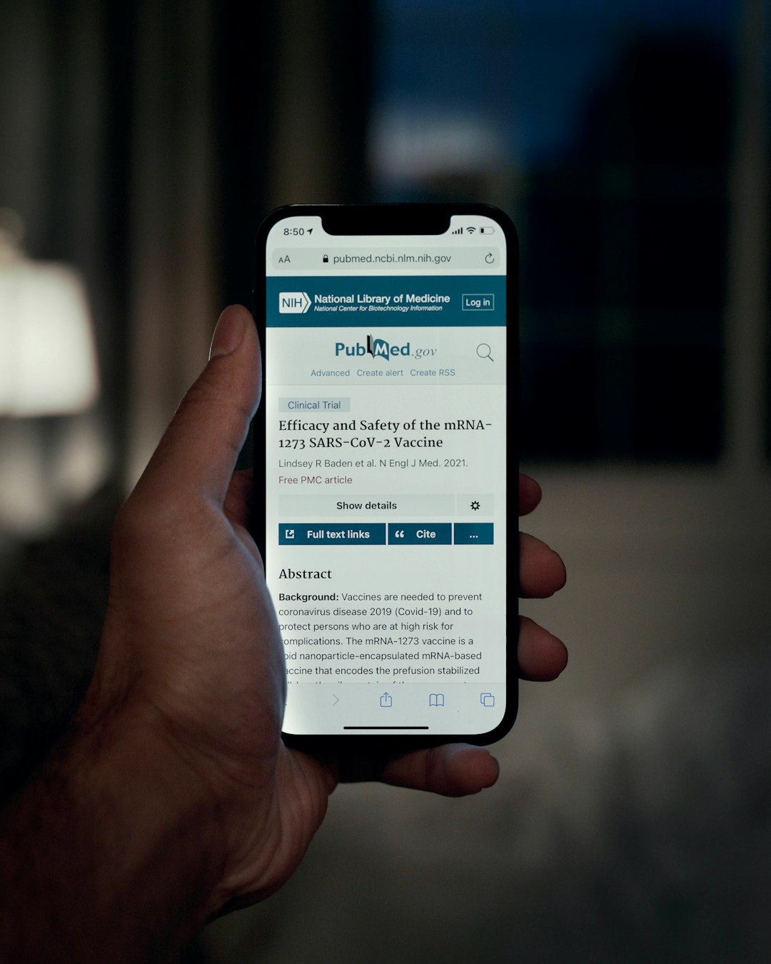 Writer using AI assistant